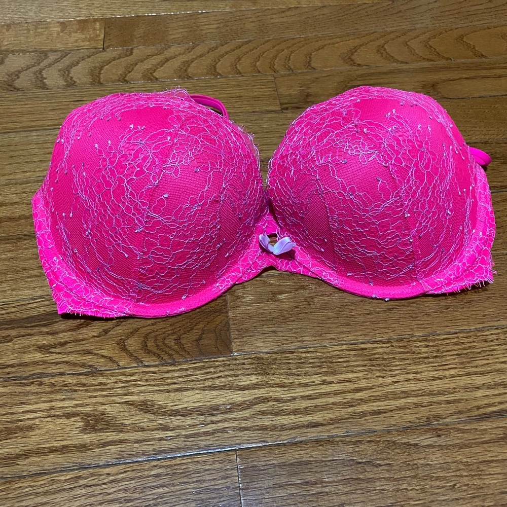 Victoria’s Secret Very Sexy Push Up Bra